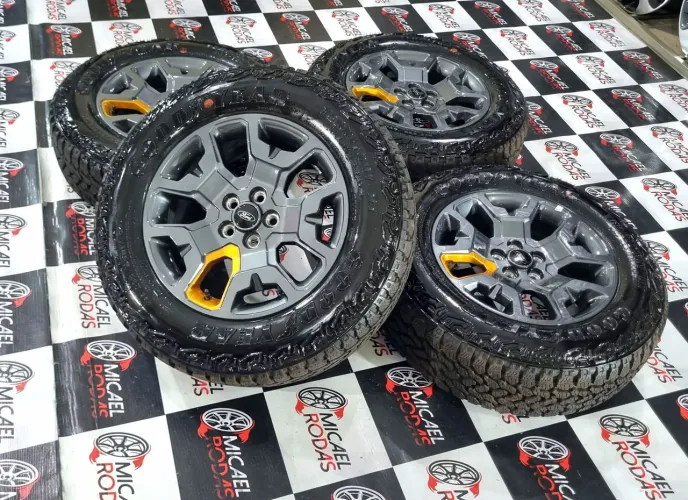 Jogo de Rodas 17 Ford maverick Tremor 5x108 Originais + Pneus goodyear 95% de vida 