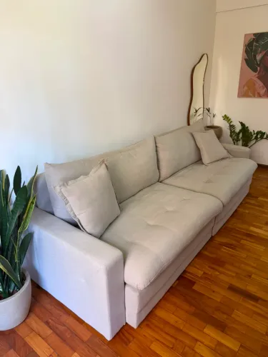 Sofa de linho; retrátil; 2,7m x 1m; 2 anos de uso