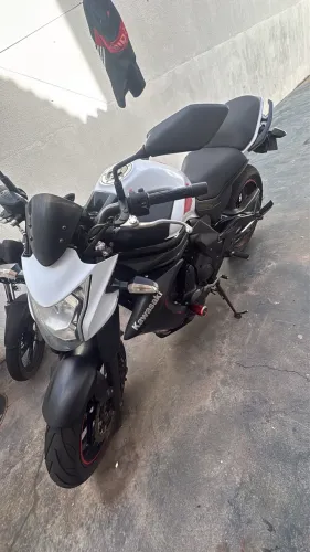 Kawasaki er-6n 