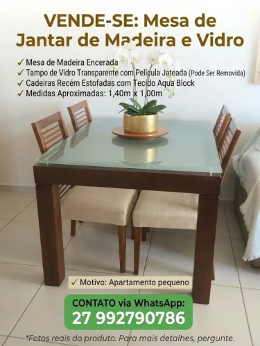 Mesa de madeira com tampo de vidro e 4 cadeiras