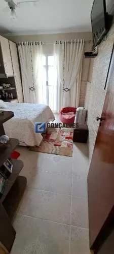 Sobrado Residencial à Venda - Frente, SBC (Taboão) | 3 Quartos, 2 Suítes, 2 Vagas