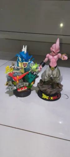 Vendo bonecos de Dragon Ball e Pokémon 