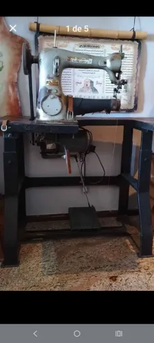 Máquina de costura esquerda para couro