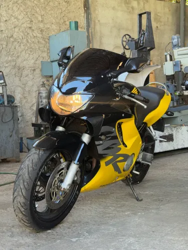 Cbr 600 F