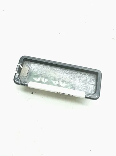 Lanterna Luz Placa Vw Golf Tsi 1.4 2015 / 2016