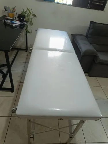 Maca Maleta,semi nova pouco usada, muito conservada