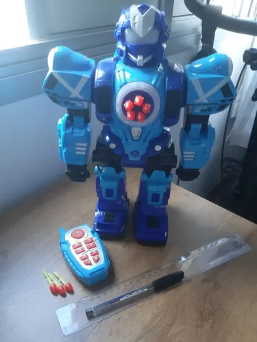 Boneco Robô Lutador Mega Tech