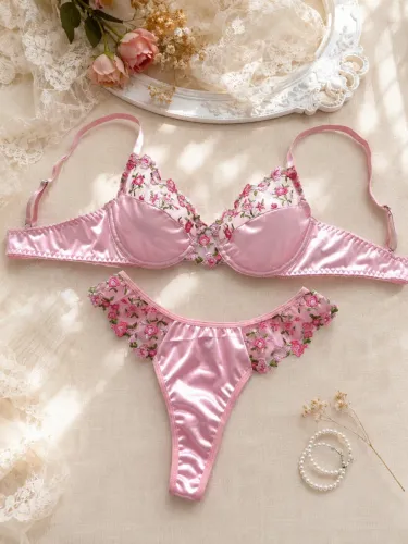 ? Conjunto Floral Rosé ? Delicado, romântico e cheio de charme!