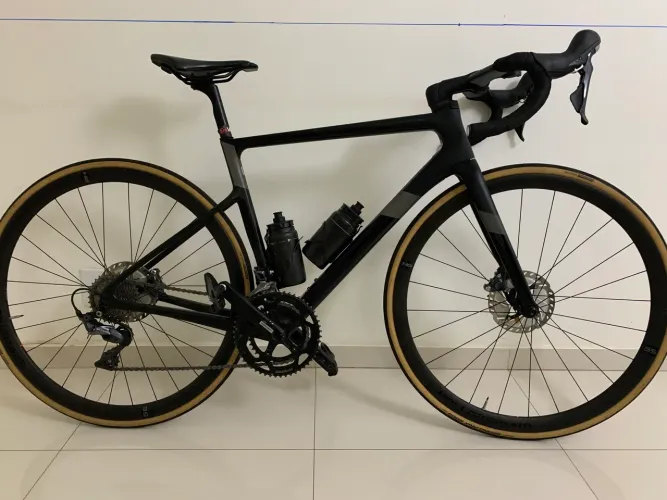 Bicicleta cannondale supersix disco 51 TROCO TT