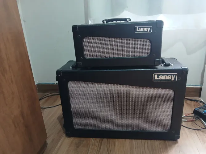Amplificador Laney Cub Head valvulado !! Não envio!! Trocas por gibson ou fender !