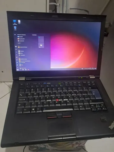 Lenovo THINKPAD 6GB CORE I5.2340M