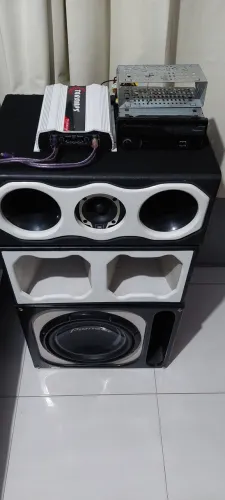Som automotivo, módulo taramps DS800x4,  multi mídia retratil pioneer. 
