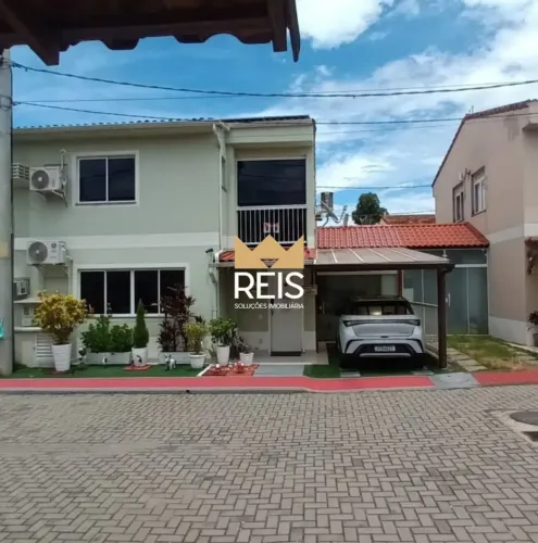 Casa à Venda no Condomínio Olympia Park Porteira Fechada Guaratiba/RJ