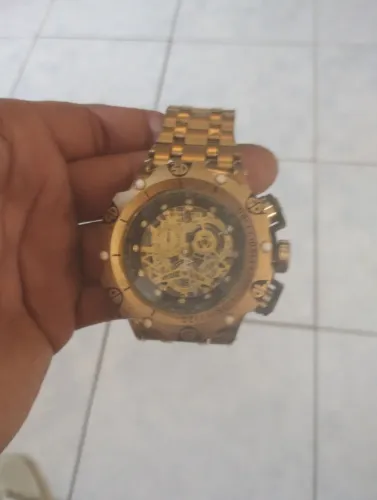 Relógio invicta luxo brilha no escuro mude de cor top semi novo