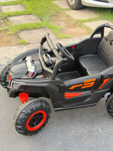 Vende-se Carro Elétrico Infantil Jipe Bandeirantes