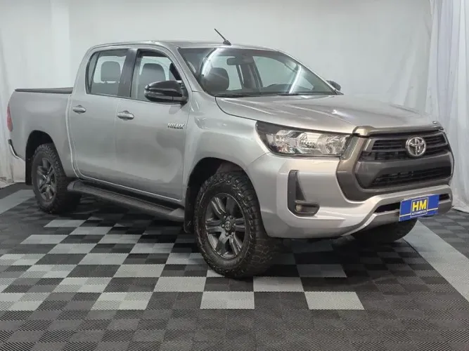 Toyota Hilux CD SR 4X4 2.8 TDI Diesel Aut. 2021