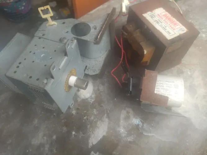 Transformador de microondas Brastemp com capacitor + Magnetron LEIA A DESCRIÇÃO 
