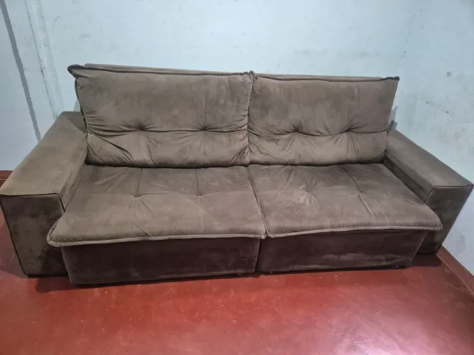Sofa retrátil usado
