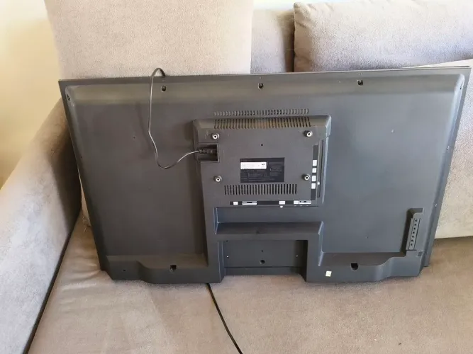 TV PHILCO 43"