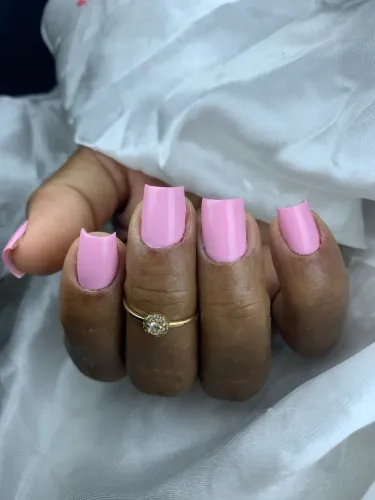 Alongamento em Gel / Banho de gel / Manicure / Pedicure 