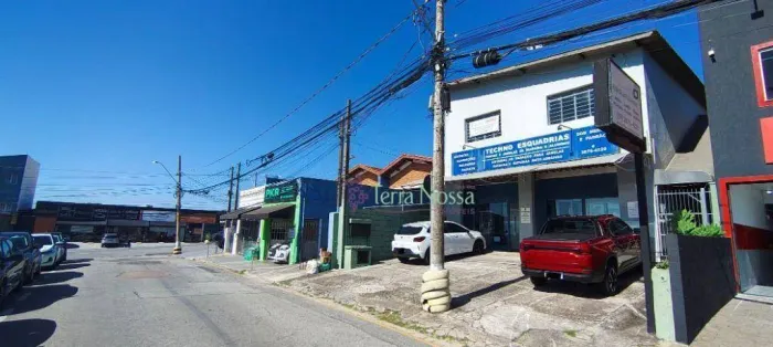 Conjunto de 07 Salas, no Jd. Junco - Vinhedo/SP
