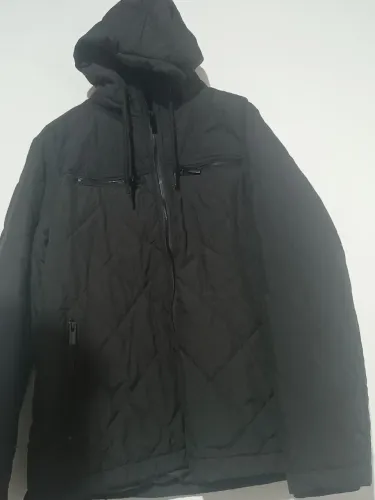 Casaco Puffer com capuz unissex