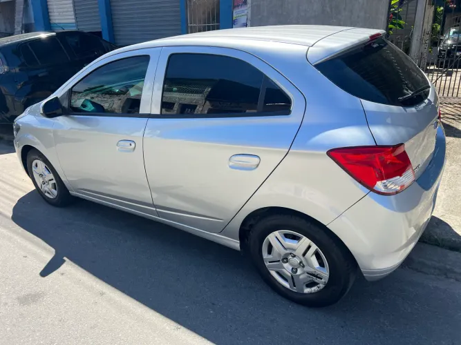 Chevrolet Onix JOY Hatch 1.0 8V Flex Mec. 4P 2018