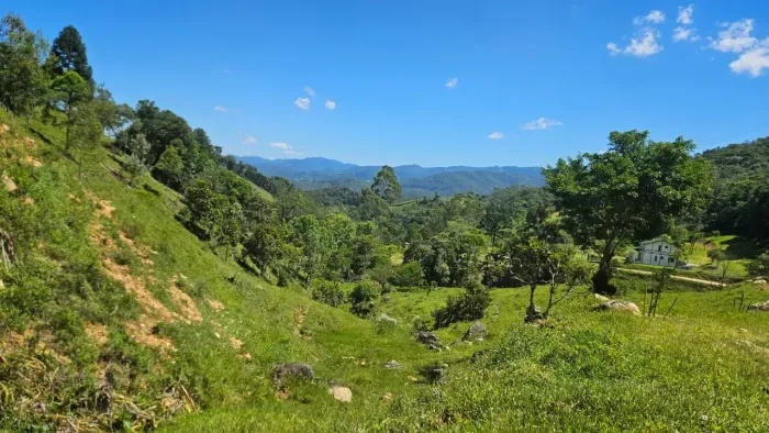 Belo sitio com vista panoramica em Santa Izabel - Águas Mornas - SC