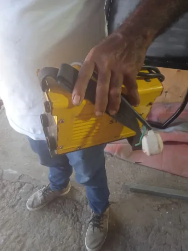 Máquina de solda + furadeira