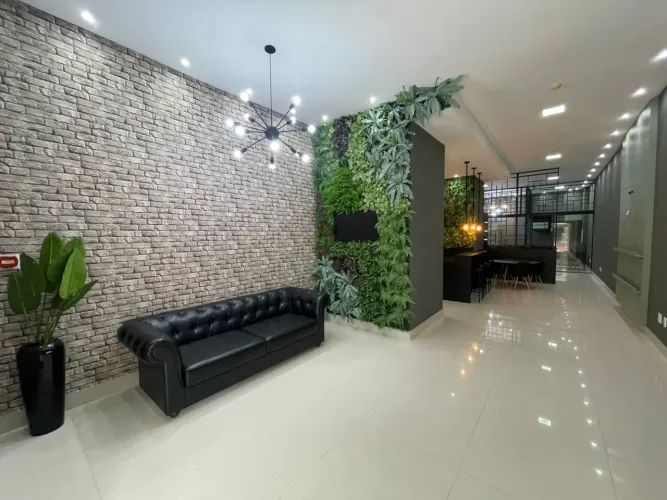 Sala Comercial á venda em Meia Praia, Térrea , 2 banheiros| Oportunidade 