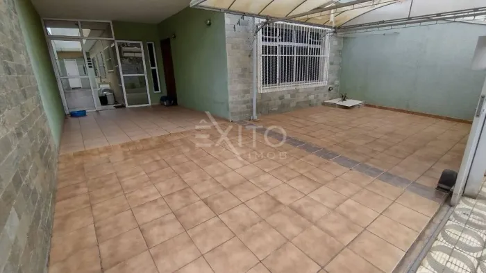 Casa com 2 quartos, Vila Helena - Jundiaí