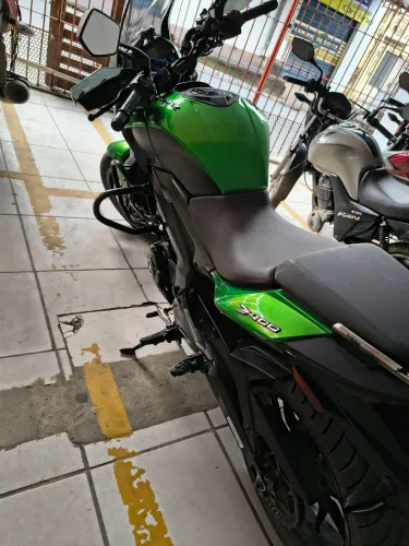 BAJAJ 400