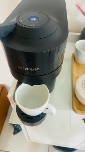 Cafeteira Vertuo Pop preto clássico 220V