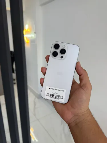 iPhone 16 pro 128 gigas 