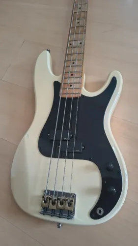 Baixo Epiphone Accu Bass Korea EMG