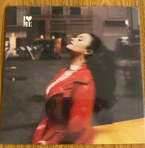 Demi Lovato I Love Me / Still Have Me Urban Outtfiters Lacrado