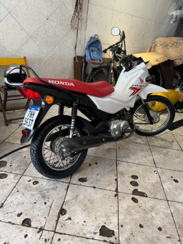 Vendo pop 110 2026 zera, moto extra, com apenas 17 mil km rodado