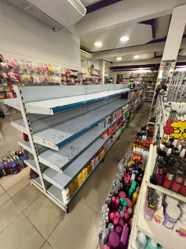 Prateleira central 8 metros 