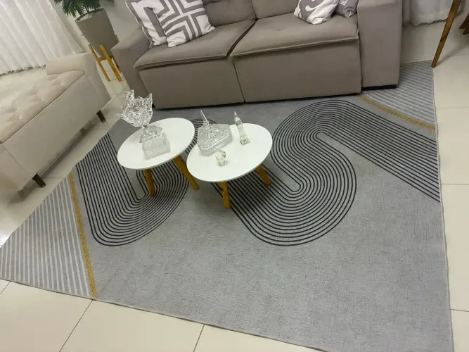 Vendo tapete 2,00 por 2,50m adquirido na Bella Casa