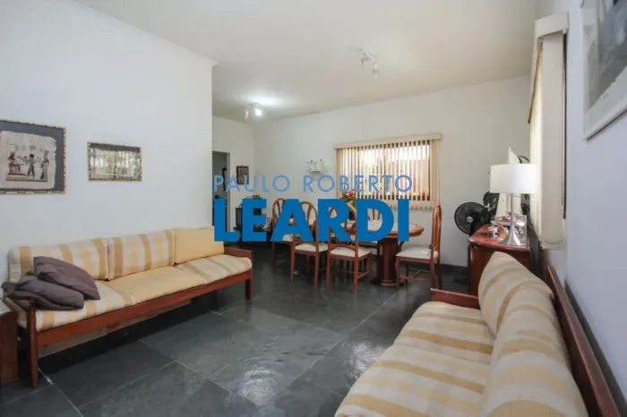 CASA ASSOBRADADA - VILA LEOPOLDINA - SP