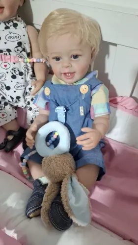 Bebes mais berço e enxoval