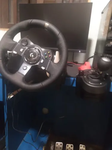 Volante g920 com câmbio (apenas 4 usos)