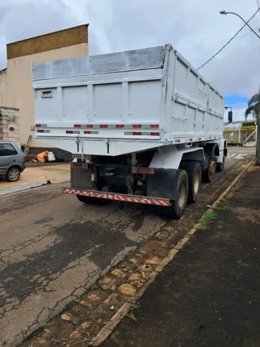 Caçamba agrícola 20m3 completa, so pegar e trabalhar.