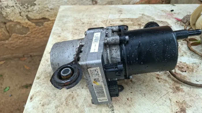 Bomba eletro hidráulica pegeout 307 sw