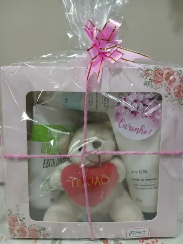 Kit facial, sabonete liquido, sabonete esfoliante e removedor de maquiagem por 89,90