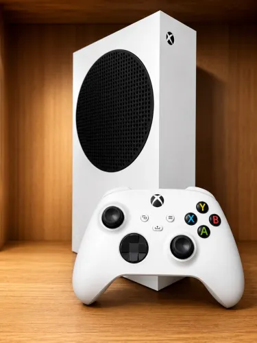 Xbox Séries S , Somente 1 mês De uso , aceito iPhone 13 Pro em boas condições 