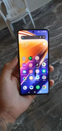 POCO F4 GT
