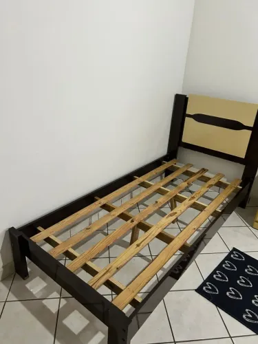 cama solteiro usada gratis um colchão