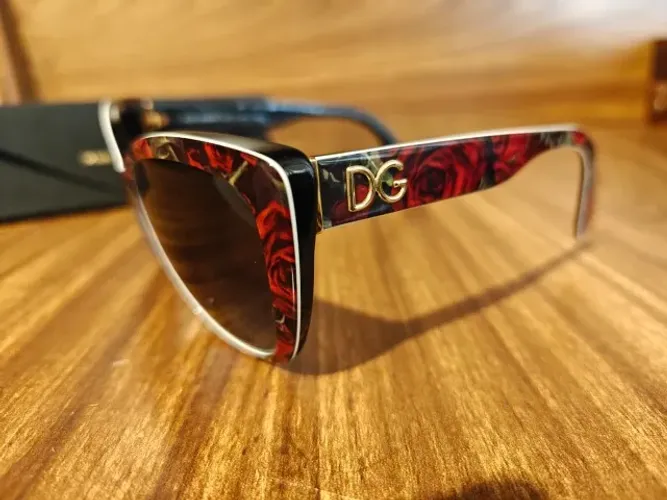 Óculos Sol Feminino ORIGINAL Dolce & Gabbana DG 4216 Borboleta Gatinho Preto com rosas