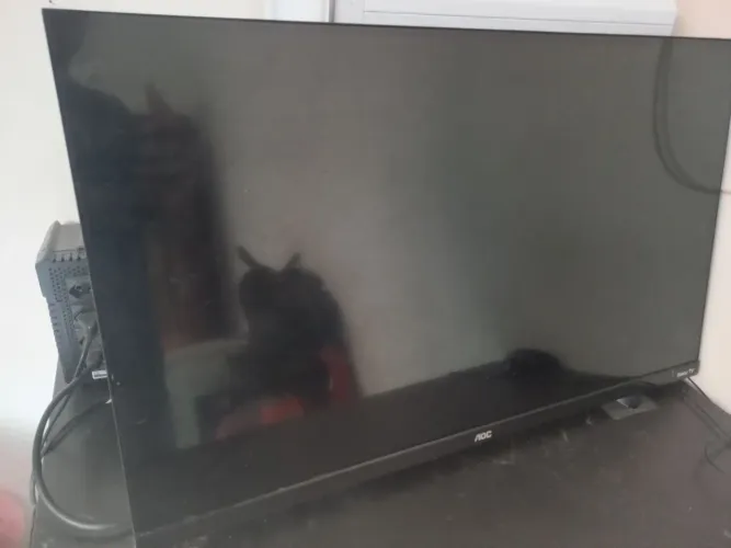 Televisão AOC 32 polegadas funcionando perfeitamente